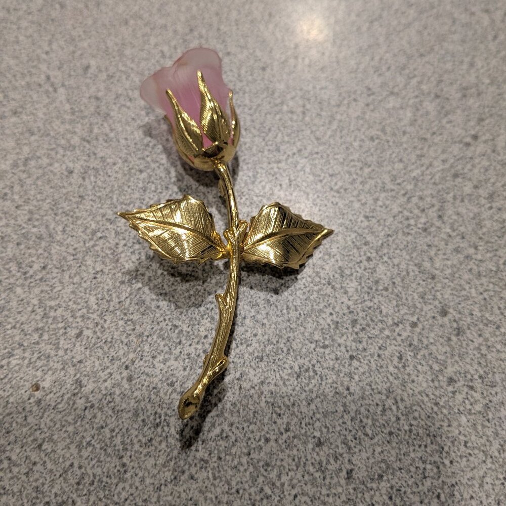 ROSE BROOCH